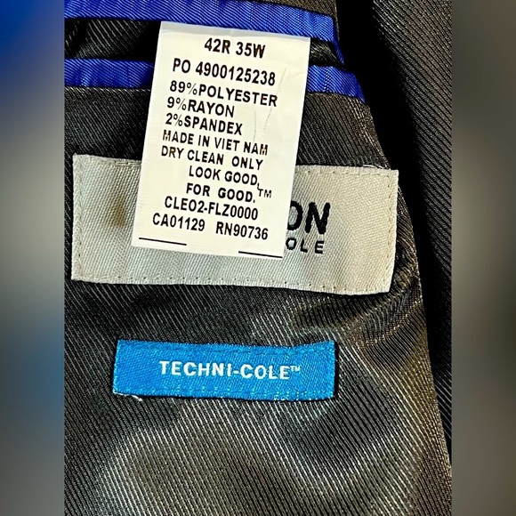 Kenneth Cole Reaction TECHNI-COLE Performance Notch Lapel Tuxedo, Black, 42R - Picture 8 of 12